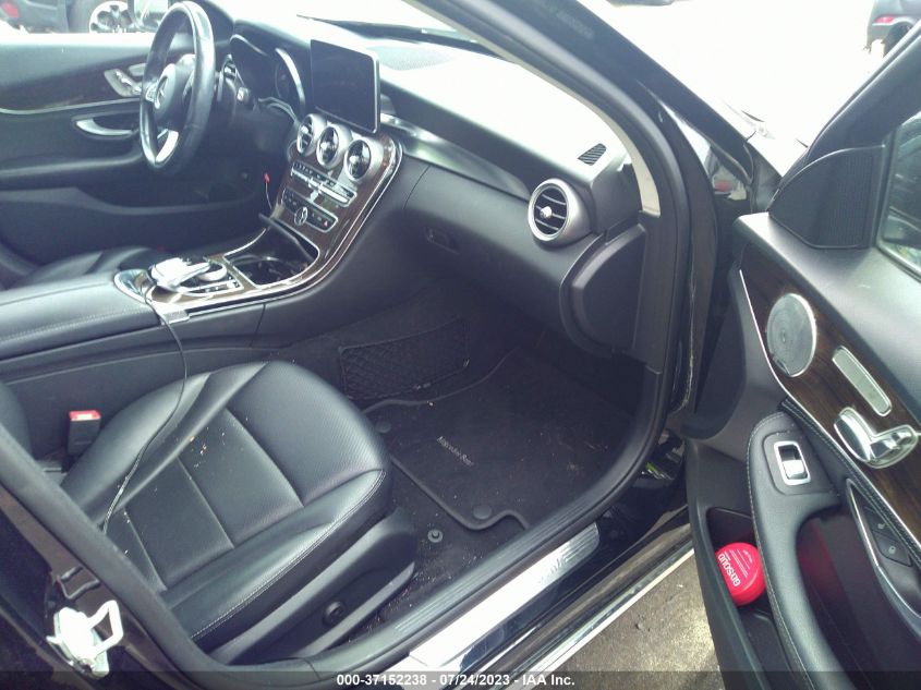 2015 MERCEDES-BENZ C-CLASS C 300 - 55SWF4KB5FU035396