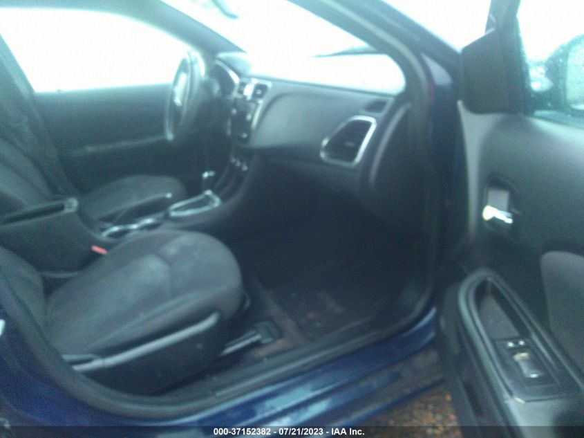 2013 CHRYSLER 200 LX - 1C3CCBAB9DN640124