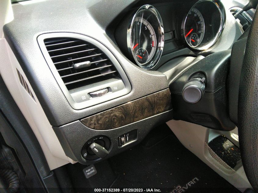 2016 DODGE GRAND CARAVAN SXT - 2C4RDGCG6GR100813