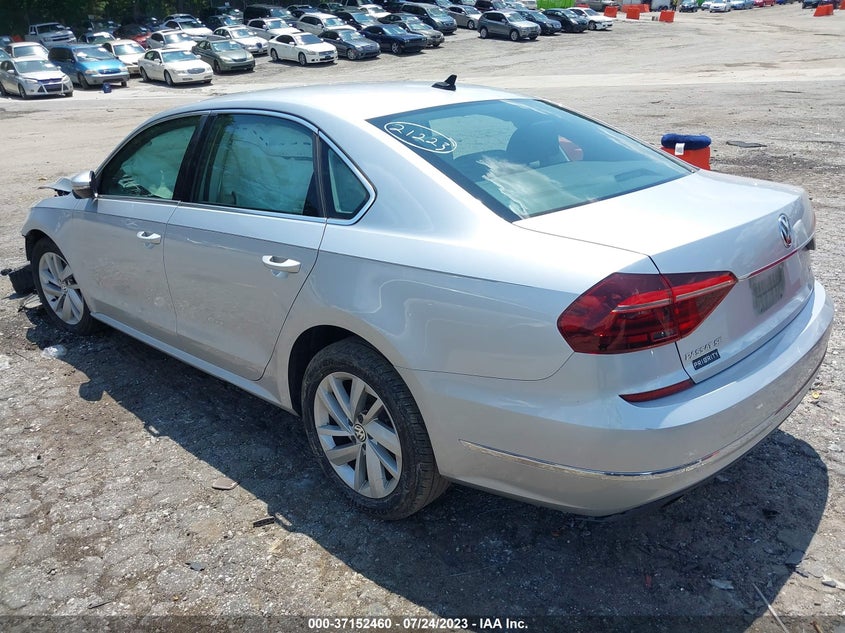 VIN 1VWBA7A37JC021187 2018 VOLKSWAGEN PASSAT 2.0T SE