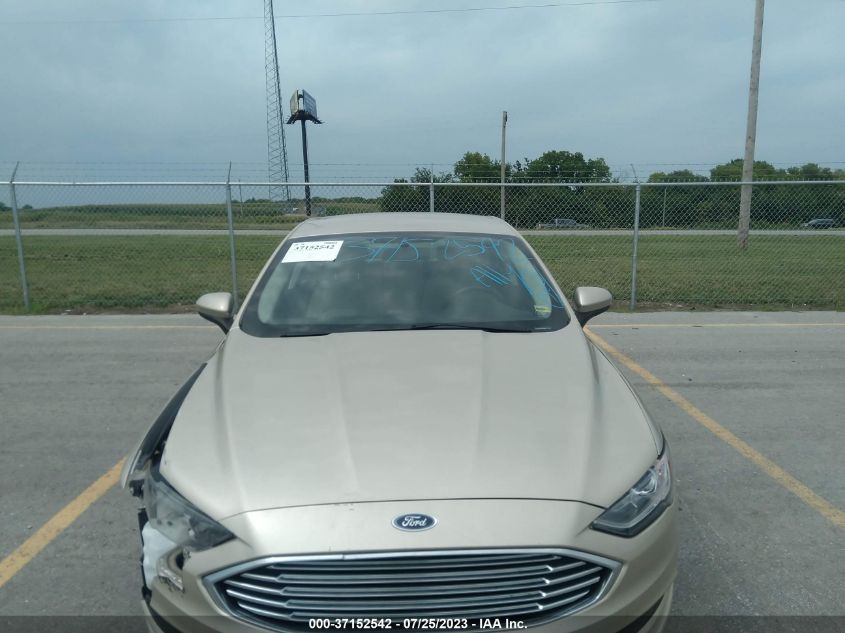 2018 FORD FUSION S - 3FA6P0G75JR256893