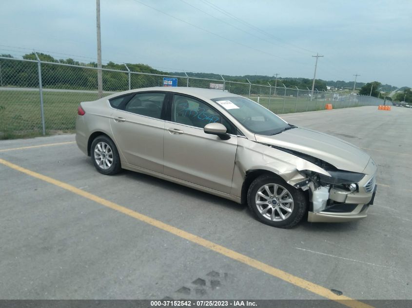 2018 FORD FUSION S - 3FA6P0G75JR256893