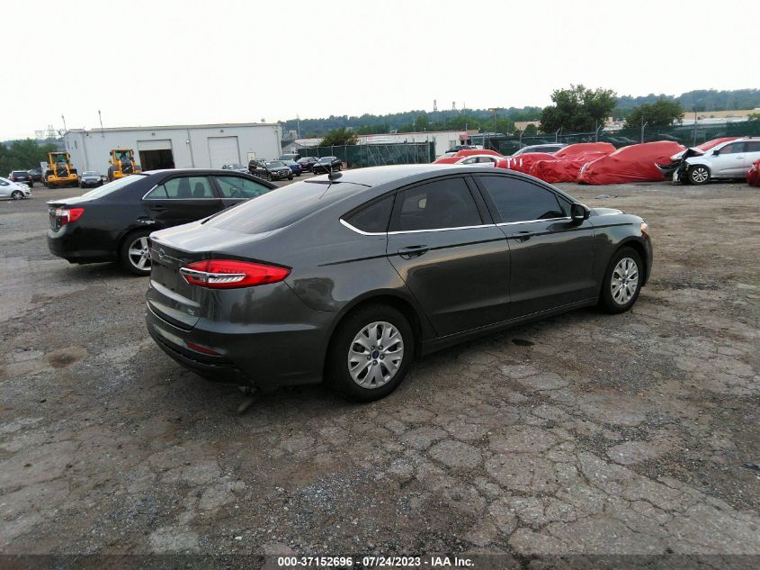 2019 FORD FUSION S - 3FA6P0G76KR271470