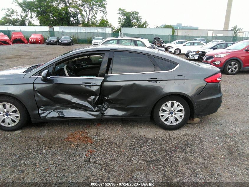 2019 FORD FUSION S - 3FA6P0G76KR271470