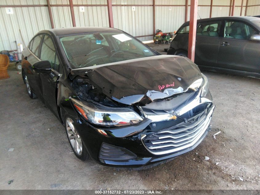 2019 CHEVROLET CRUZE LT - 1G1BE5SM0K7144867