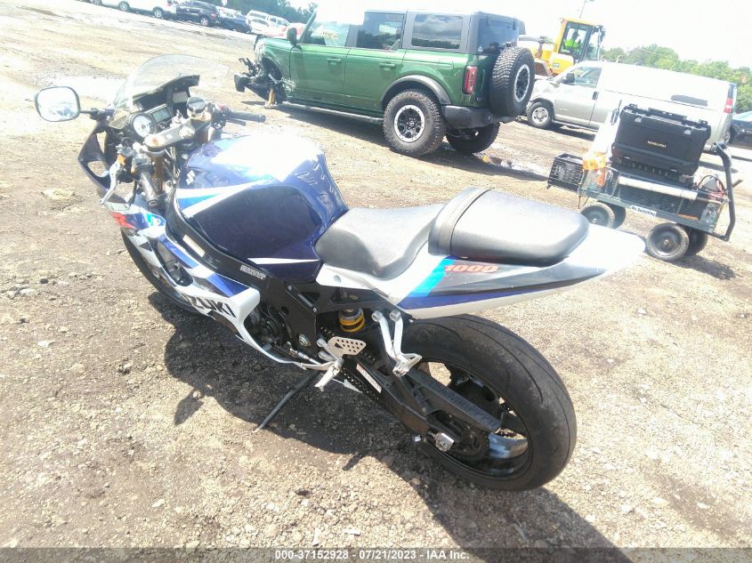 2004 SUZUKI GSX-R1000 - JS1GT75A142103402