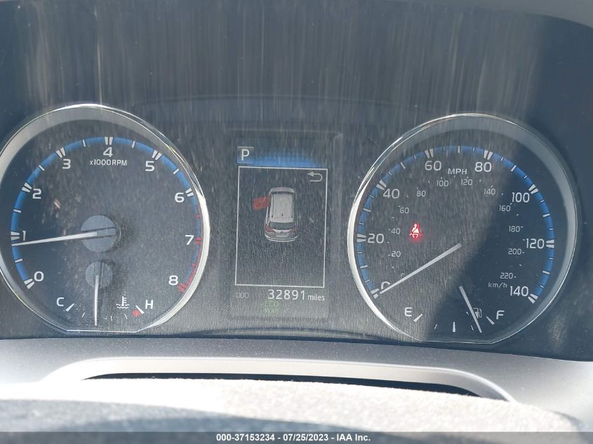 2016 TOYOTA RAV4 XLE - JTMWFREV8GJ067645