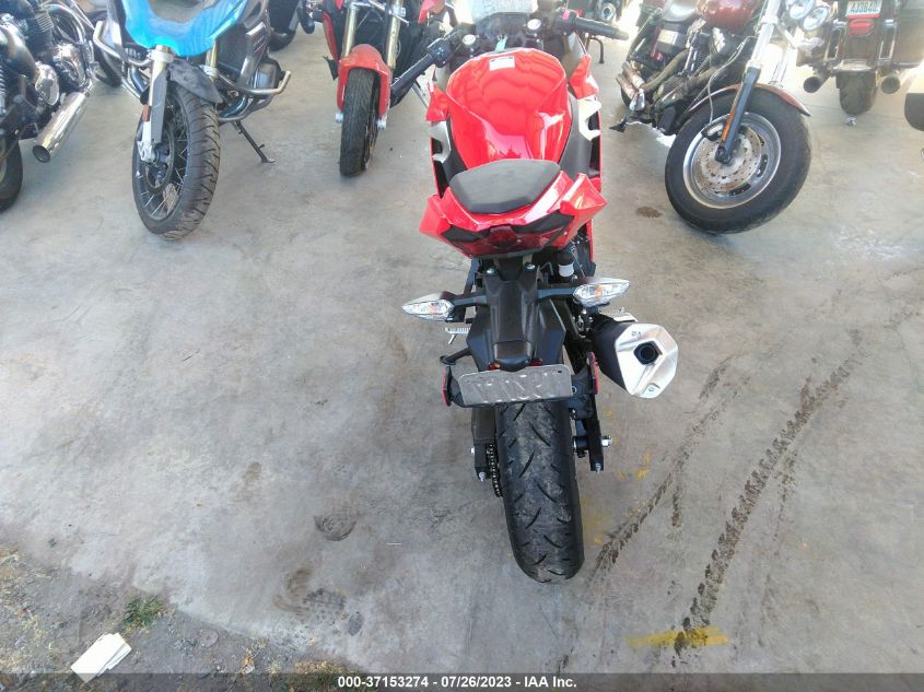 VIN JKAEXKH13MDAB4847 2021 KAWASAKI EX400