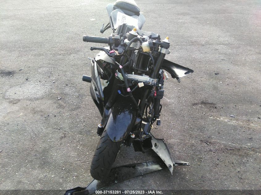 2012 YAMAHA YZFR6 C JYARJ16Y4CA006157