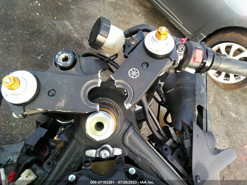 2012 YAMAHA YZFR6 C JYARJ16Y4CA006157