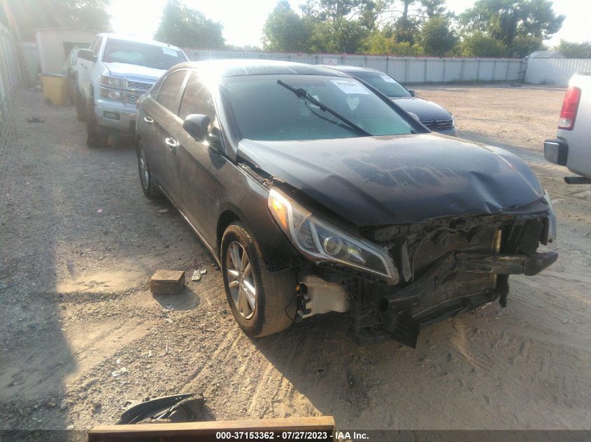 2017 HYUNDAI SONATA SE - 5NPE24AF3HH489437