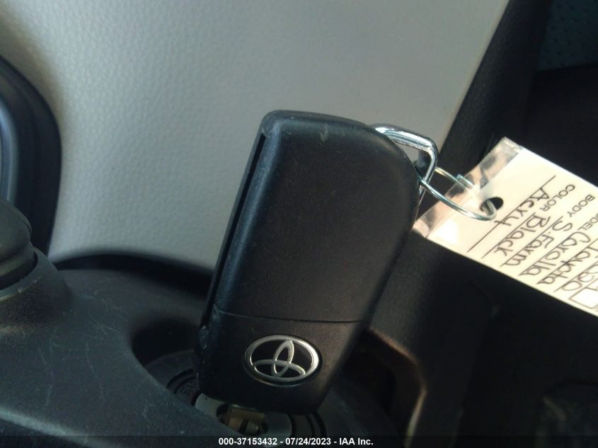 2020 TOYOTA COROLLA LE - JTDEPRAEXLJ096993
