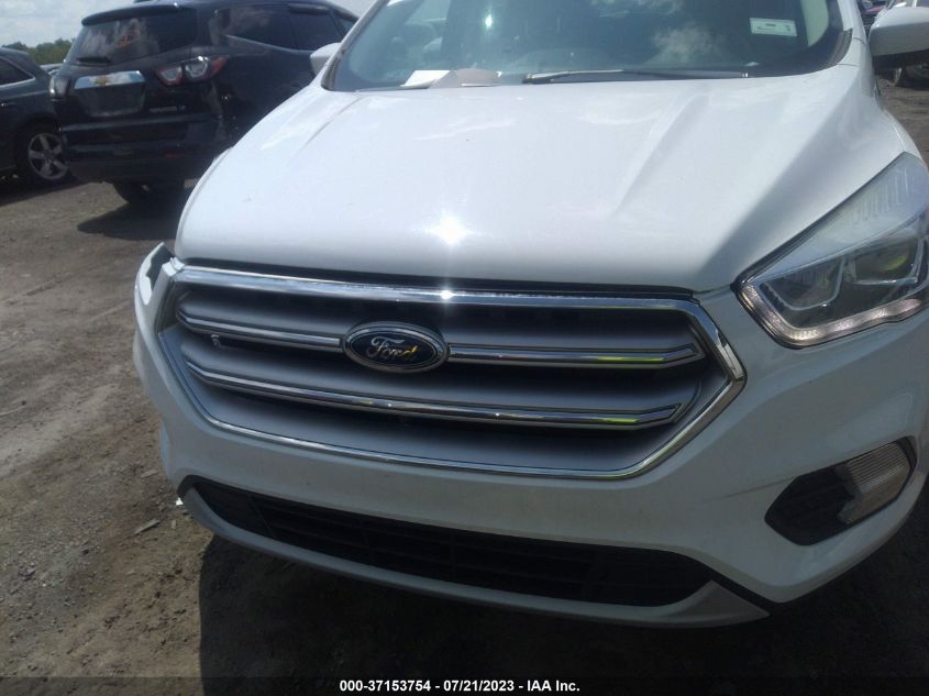 2017 FORD ESCAPE SE - 1FMCU0GD5HUC63563