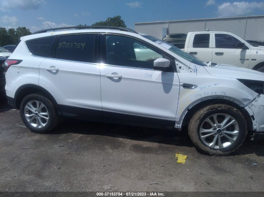 2017 FORD ESCAPE SE - 1FMCU0GD5HUC63563