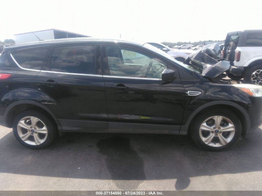 2016 FORD ESCAPE SE - 1FMCU0G71GUB43588