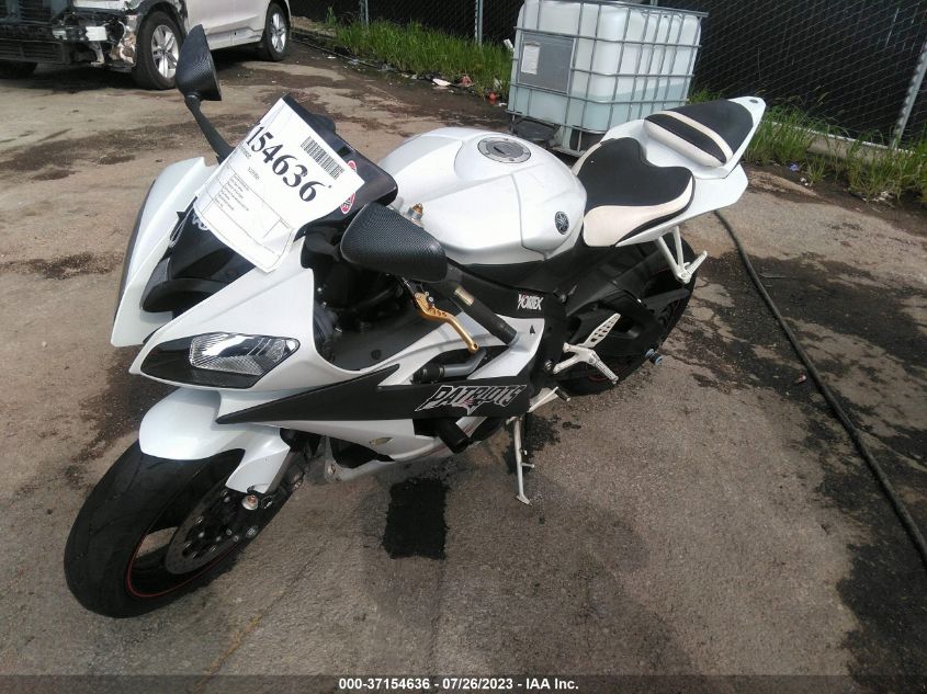 2009 YAMAHA YZFR6 JYARJ16E89A010307