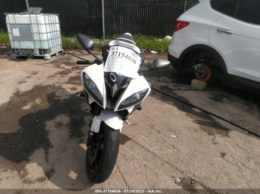 2009 YAMAHA YZFR6 JYARJ16E89A010307
