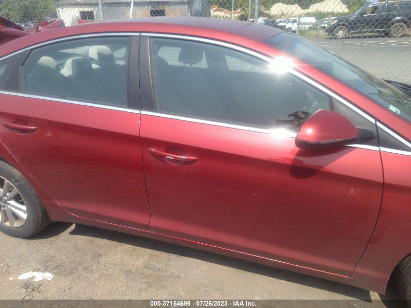 2016 HYUNDAI SONATA 2.4L SE - 5NPE24AF0GH355001