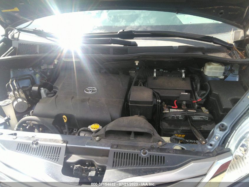 2015 TOYOTA SIENNA XLE - 5TDYK3DC4FS642343