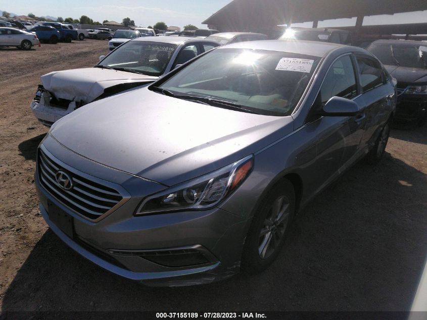 2015 HYUNDAI SONATA 2.4L SE - 5NPE24AF2FH168325