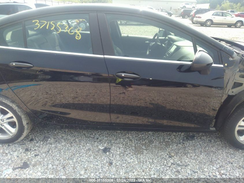 2018 CHEVROLET CRUZE LT - 1G1BE5SM6J7166516