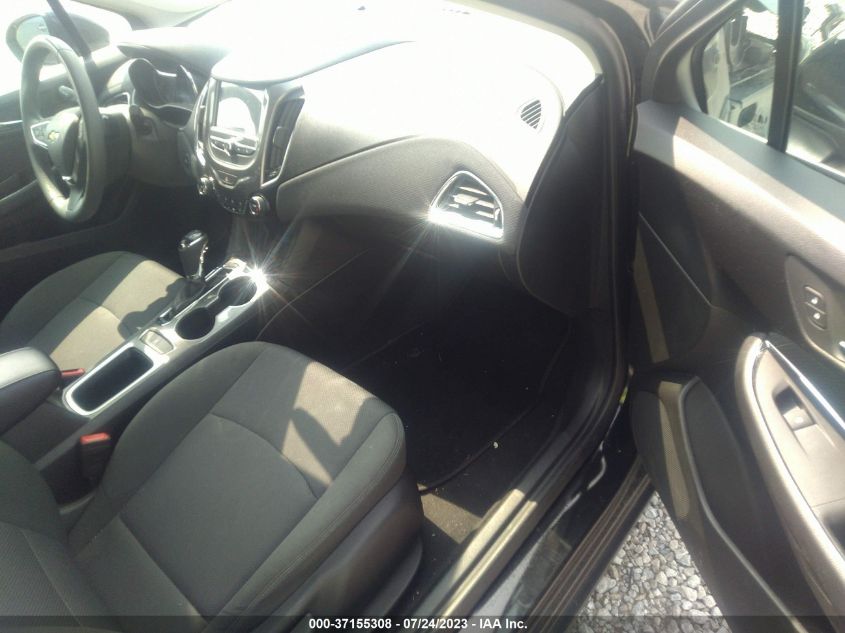 2018 CHEVROLET CRUZE LT - 1G1BE5SM6J7166516