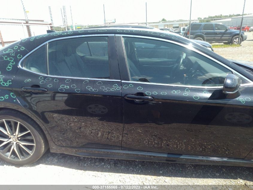 2022 TOYOTA CAMRY SE/SE NIGHT SHADE - 4T1G11AK0NU713834