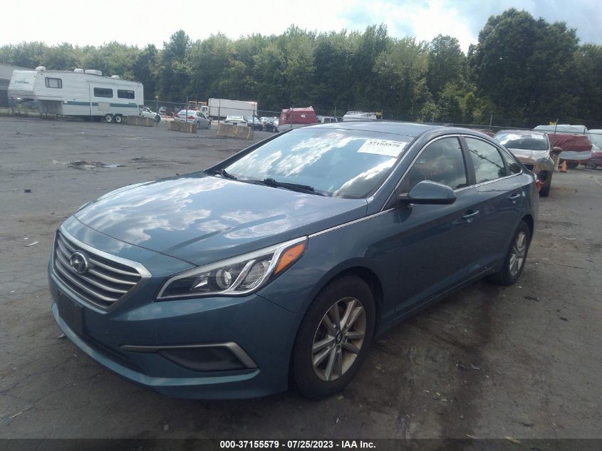 2016 HYUNDAI SONATA 2.4L SE - 5NPE24AF7GH260211