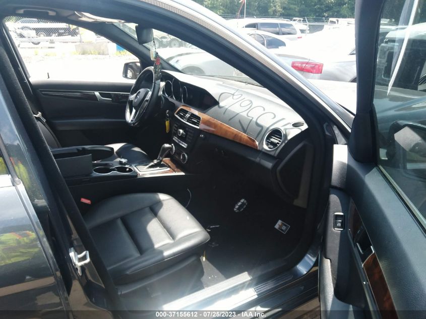 2014 MERCEDES-BENZ C-CLASS C 300 - WDDGF8AB6EA956151