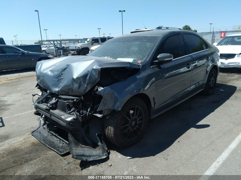 2013 VOLKSWAGEN JETTA SEDAN SE W/CONVENIENCE/SUNROOF - 3VWDP7AJ1DM373674