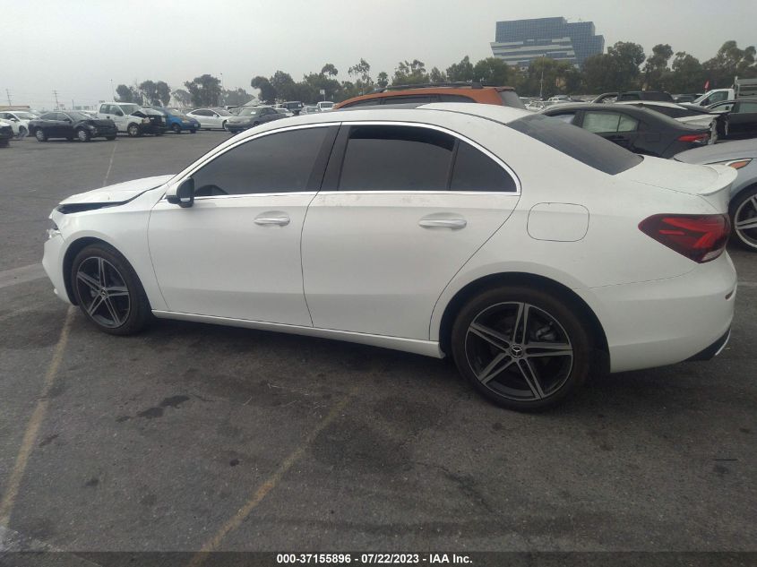 2022 MERCEDES-BENZ A-CLASS A 220 - W1K3G4EB7NJ371772