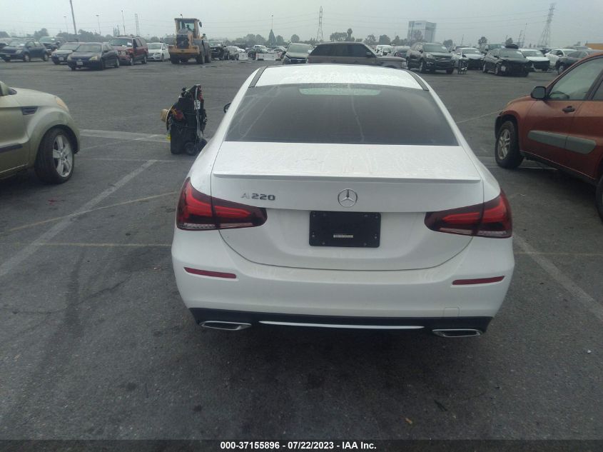 2022 MERCEDES-BENZ A-CLASS A 220 - W1K3G4EB7NJ371772