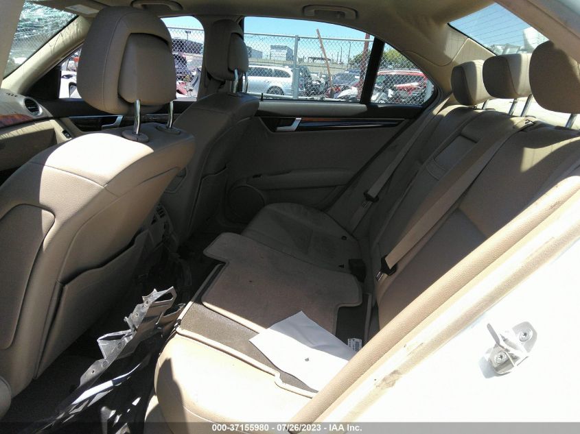 2014 MERCEDES-BENZ C-CLASS C 250 - WDDGF4HB2ER314008