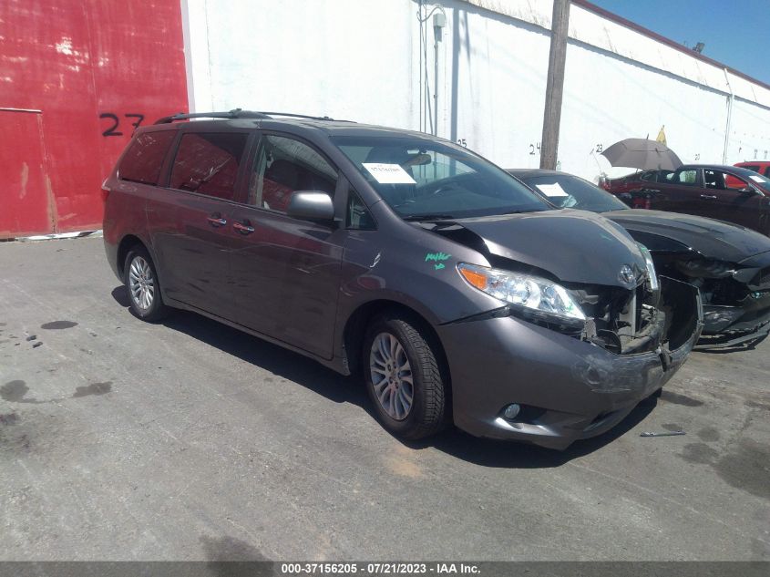 5TDYK3DC6GS734443 2016 TOYOTA SIENNA - Image 1