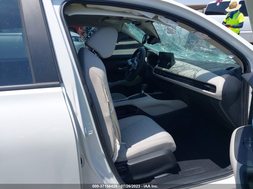 VIN 3CZRZ1H32PM715171 2023 HONDA HR-V LX