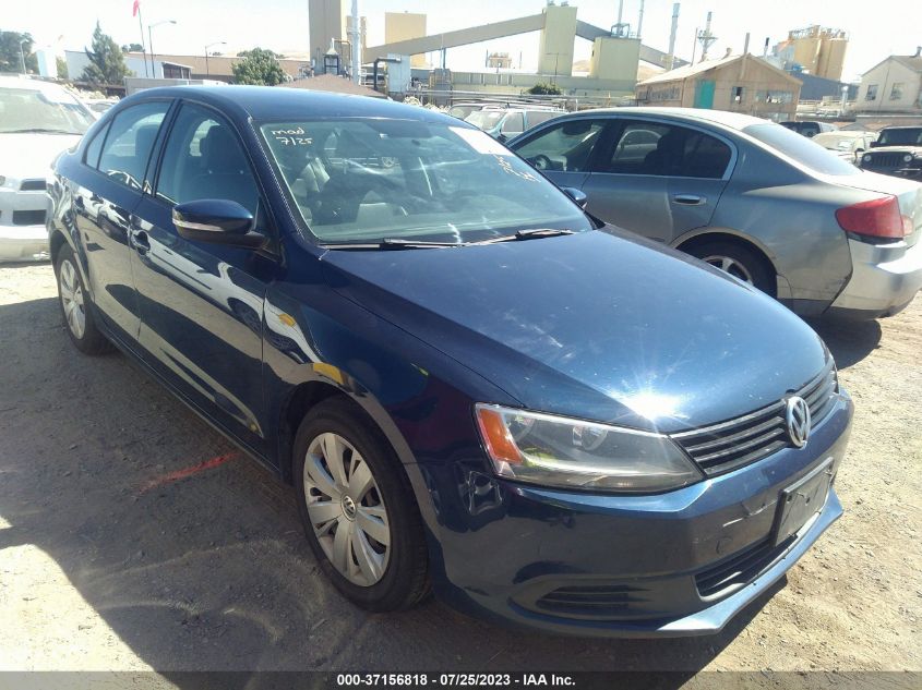 2014 VOLKSWAGEN JETTA SEDAN SE - 3VWD17AJXEM401832