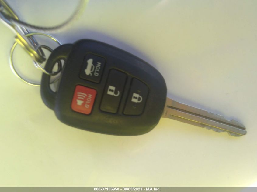 2016 TOYOTA CAMRY XLE/SE/LE/XSE - 4T4BF1FK4GR519336