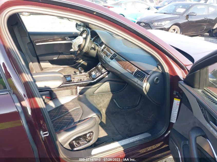 2017 AUDI S8 PLUS - WUAJ5AFDXHN900606