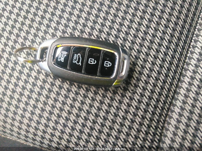 2019 HYUNDAI KONA SEL - KM8K2CAA0KU210763