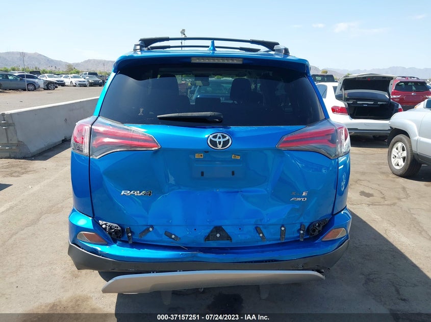 VIN JTMRFREV6HJ172666 2017 TOYOTA RAV4 XLE
