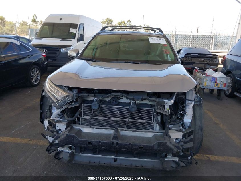 2021 TOYOTA RAV4 HYBRID XLE - JTMRWRFV0MD132994