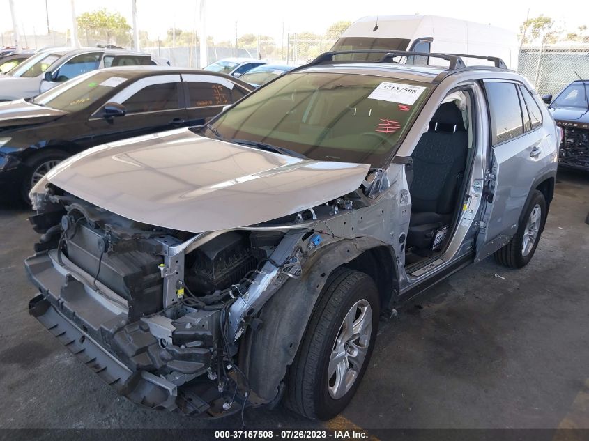 2021 TOYOTA RAV4 HYBRID XLE - JTMRWRFV0MD132994
