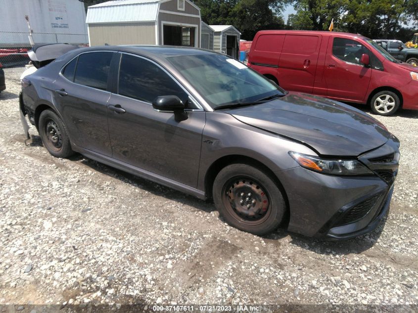 2022 TOYOTA CAMRY SE - 4T1T11AK9NU673753