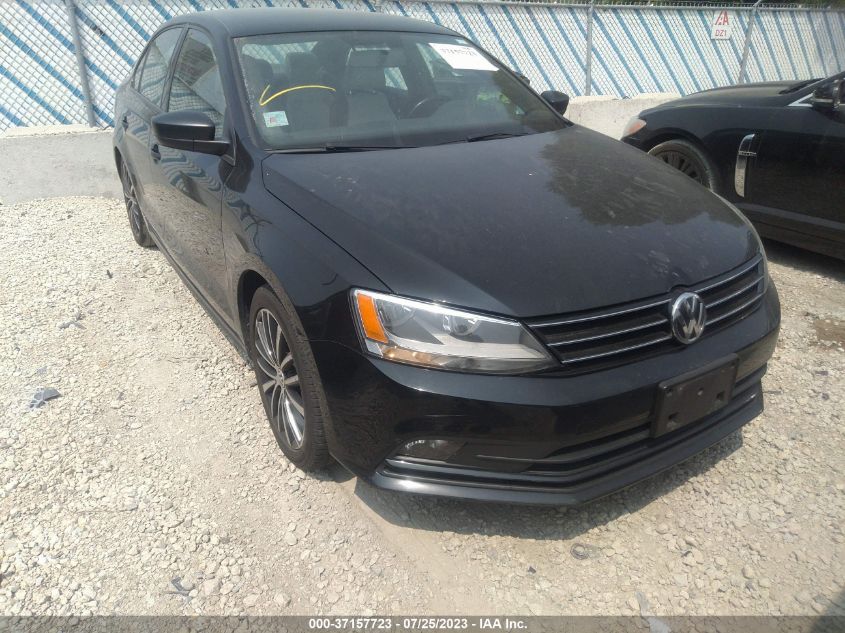 2016 VOLKSWAGEN JETTA SEDAN 1.8T SPORT - 3VWD17AJ7GM411415