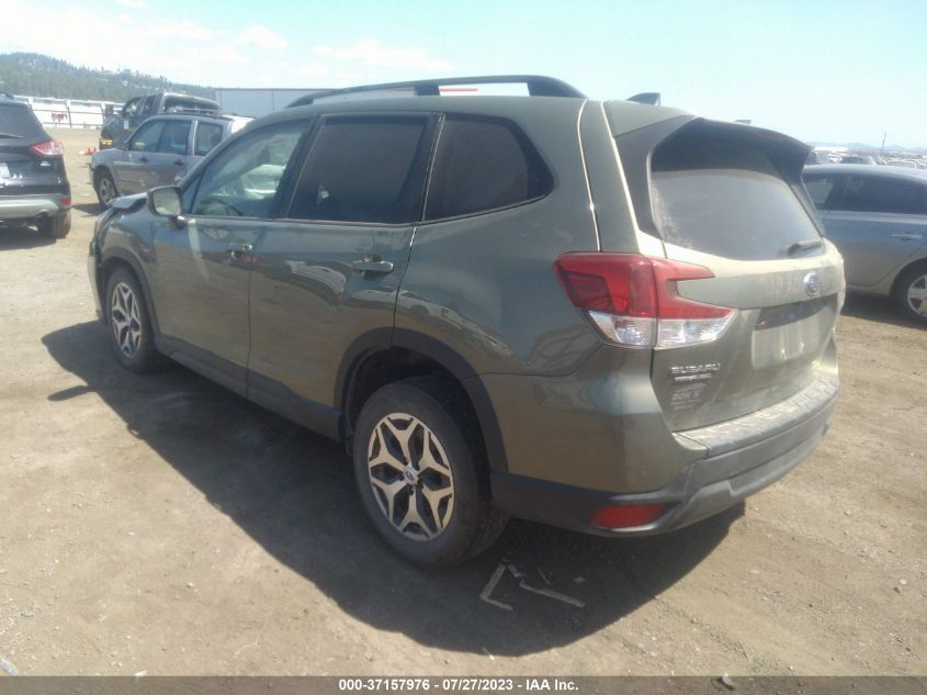 JF2SKAFC0MH450704 Subaru Forester PREMIUM 3