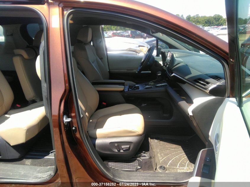 2022 TOYOTA SIENNA XLE - 5TDYRKEC0NS103639