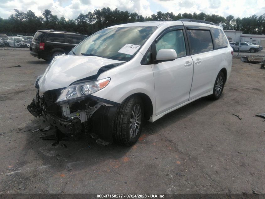 5TDYZ3DC6KS012989 2019 TOYOTA SIENNA - Image 2