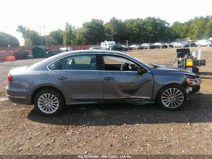 2017 VOLKSWAGEN PASSAT 1.8T SE - 1VWBT7A33HC063070