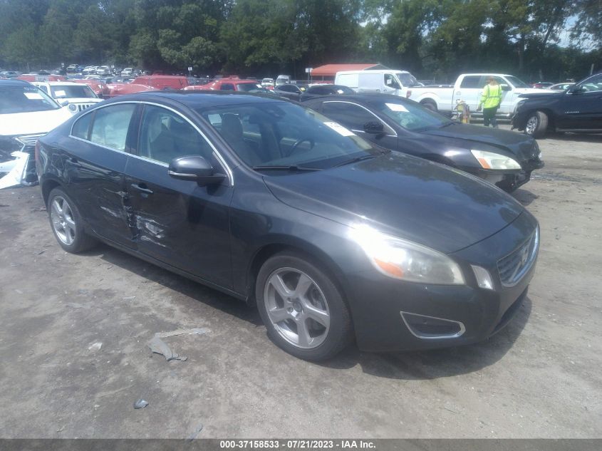 2013 VOLVO S60 T5 - YV1612FS4D1216763