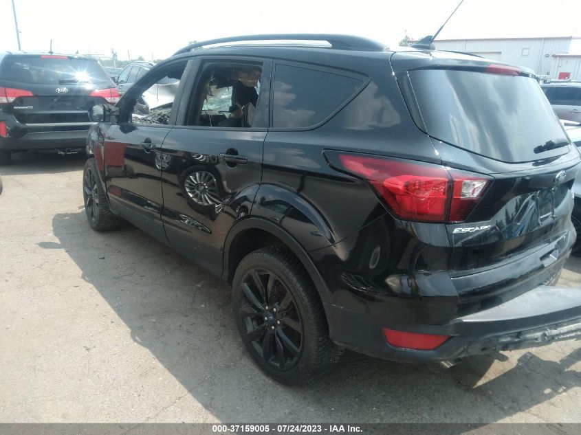 2019 FORD ESCAPE SE - 1FMCU9GD0KUB10388